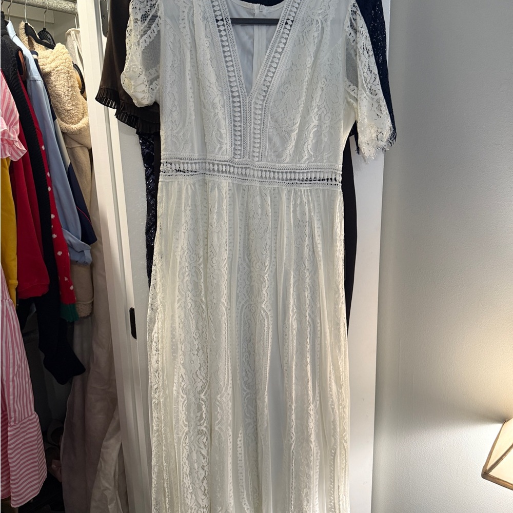 Elegant White Lace Dress